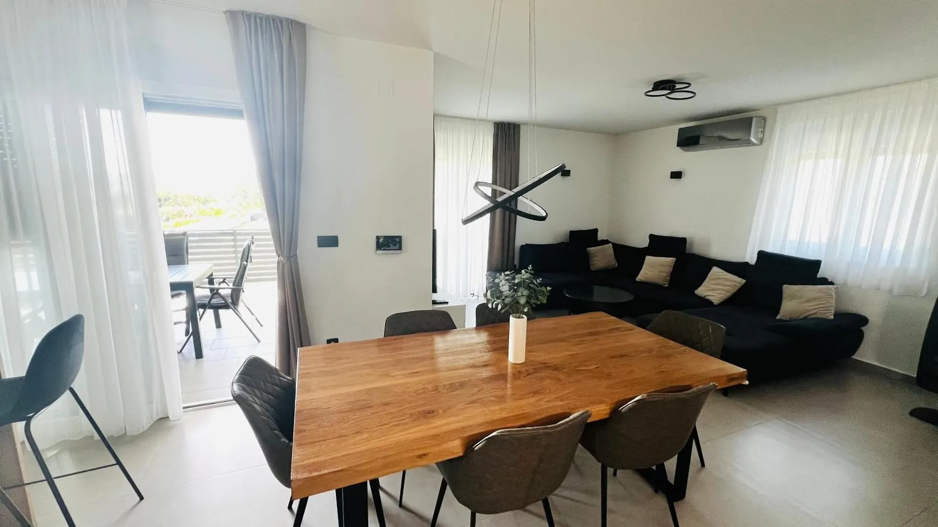 Villa Avis Posedarje